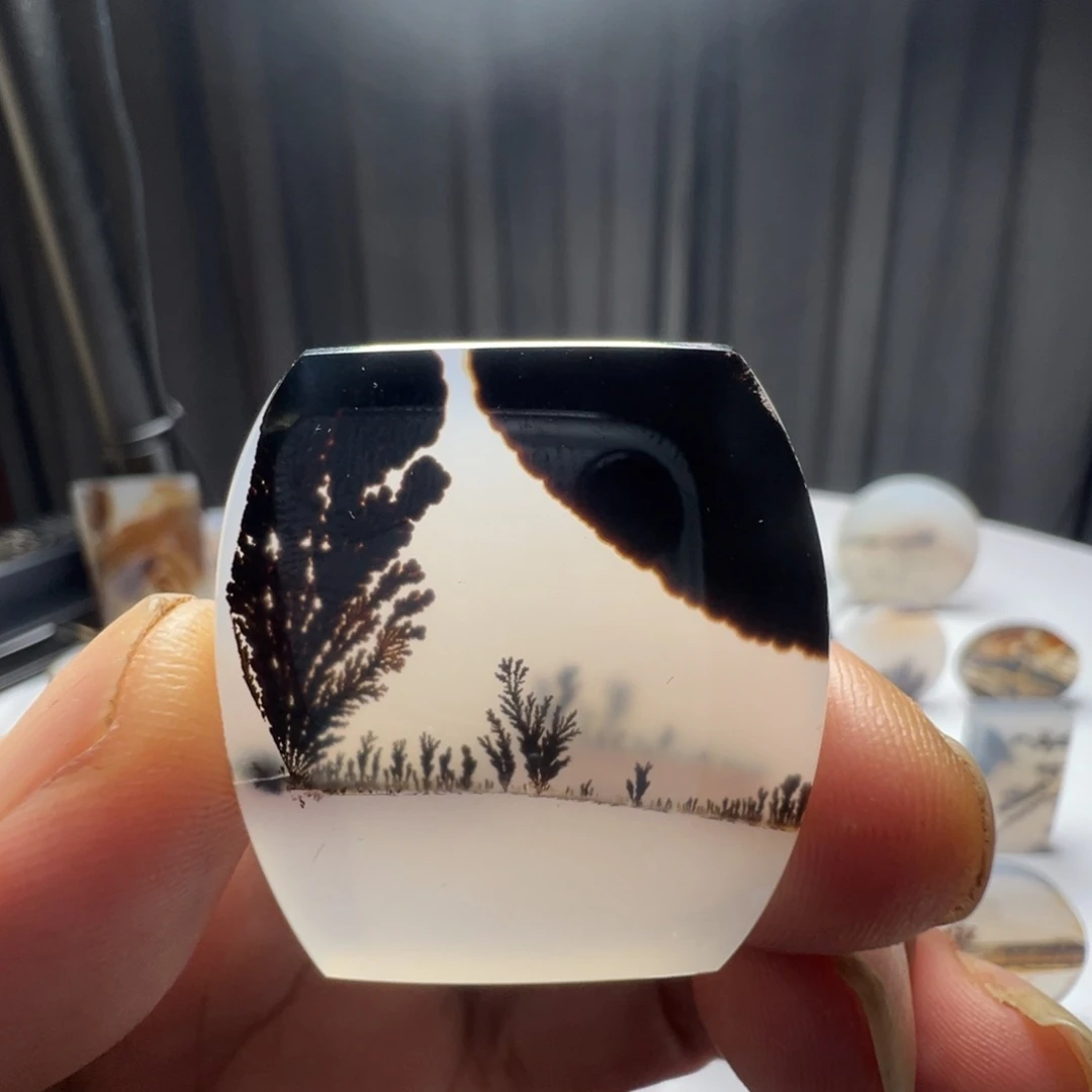 未镶嵌玛瑙/玉髓珠宝奇石内****民