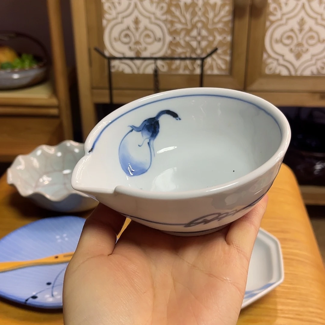 唯***_瓷片青花手绘茄子导流钵