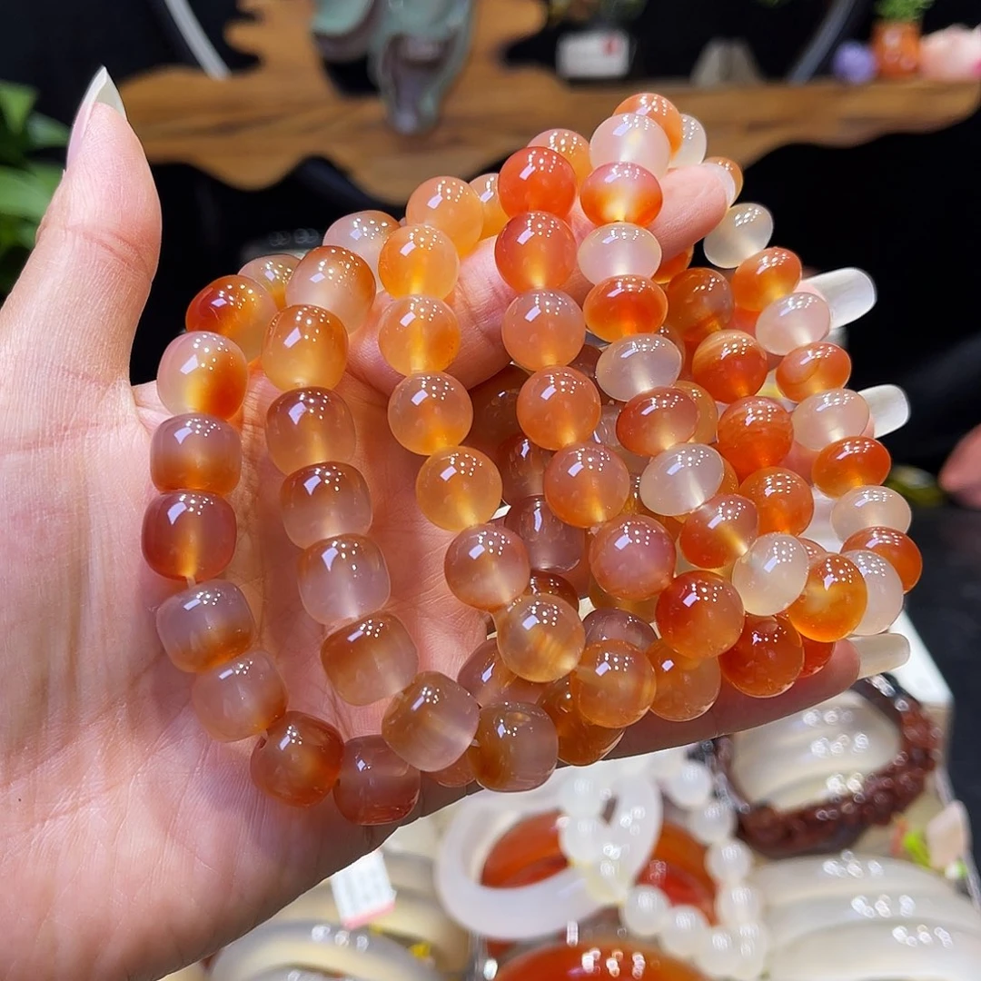 咸****玛瑙/玉髓未镶嵌手镯