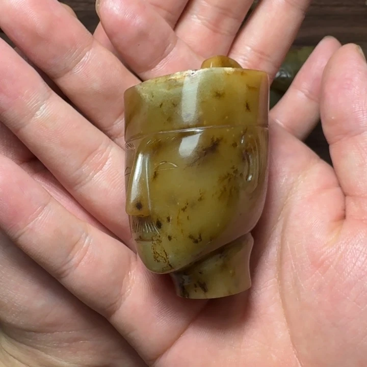 男***途和田玉未镶嵌挂件