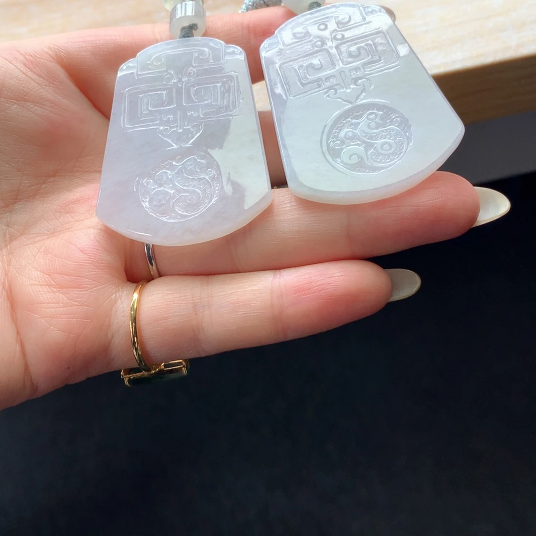 翡翠未镶嵌颈饰吊坠