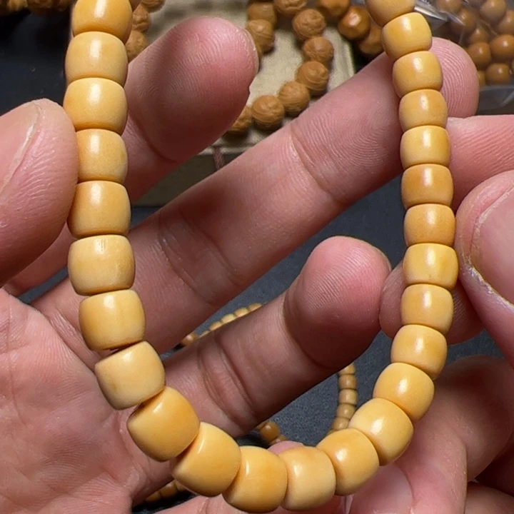 猴头核桃手串图据咯