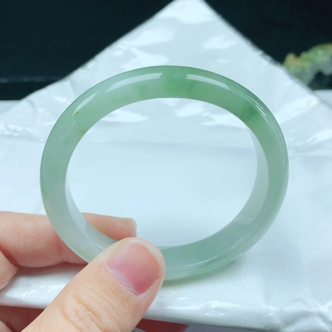 未镶嵌手镯翡翠52