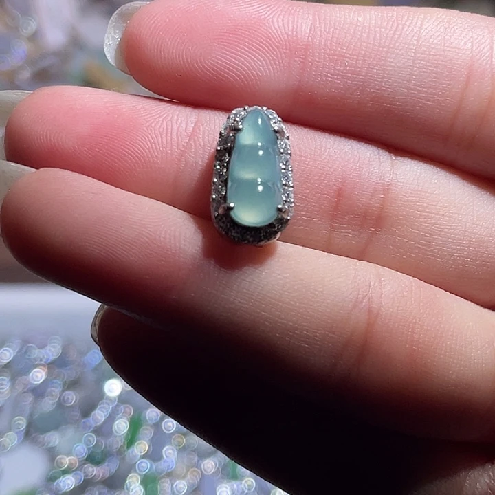 翡翠银S925镶嵌颈饰翡翠