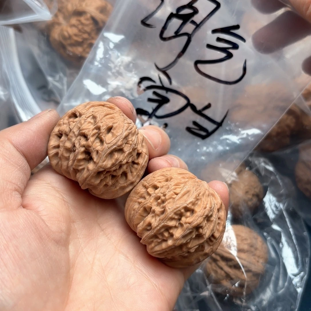 文玩核桃吊坠淘****咪磨盘