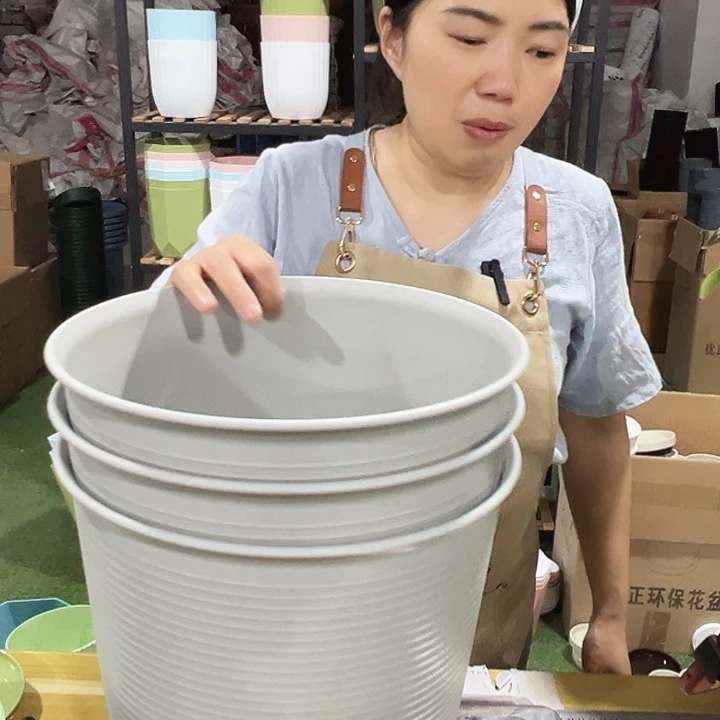 高陶21口27高27灰白无托3只
