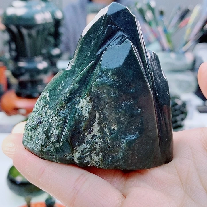 和田玉（青玉）未镶嵌把件