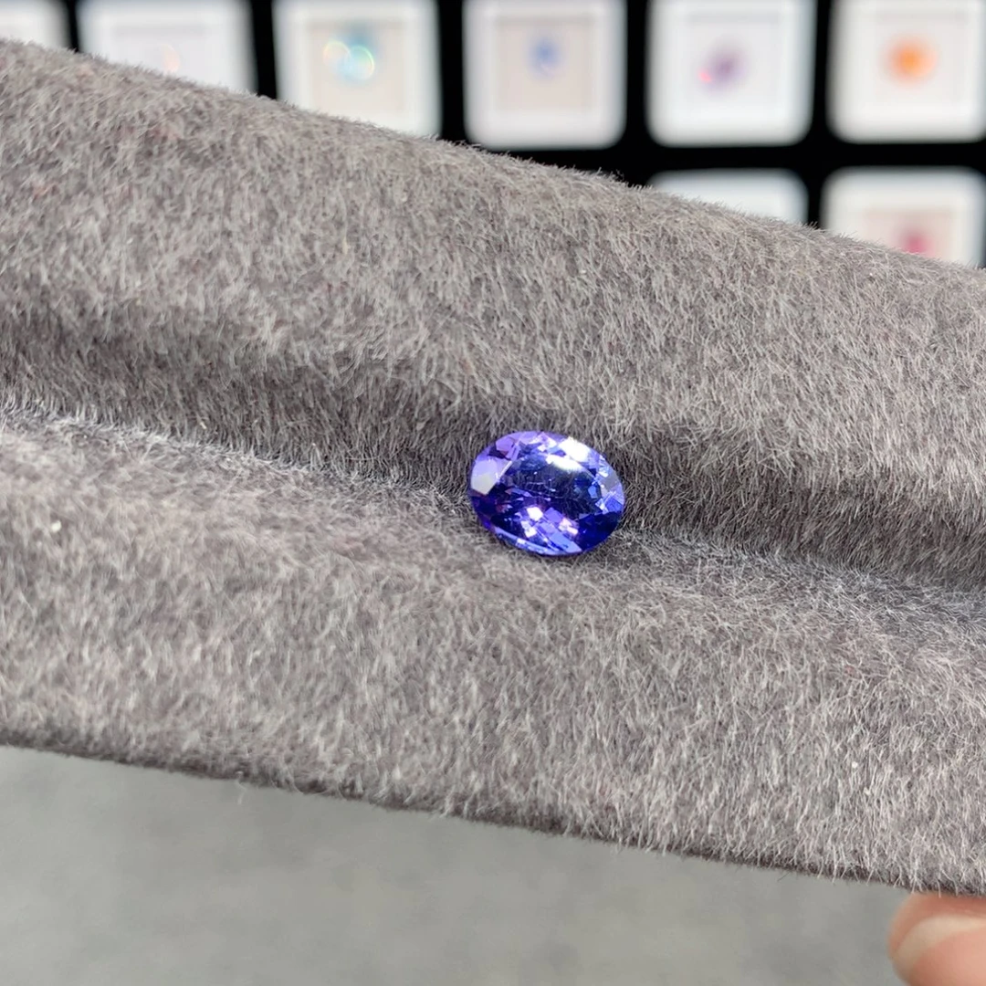 裸石未镶嵌坦桑石6✖️8mm