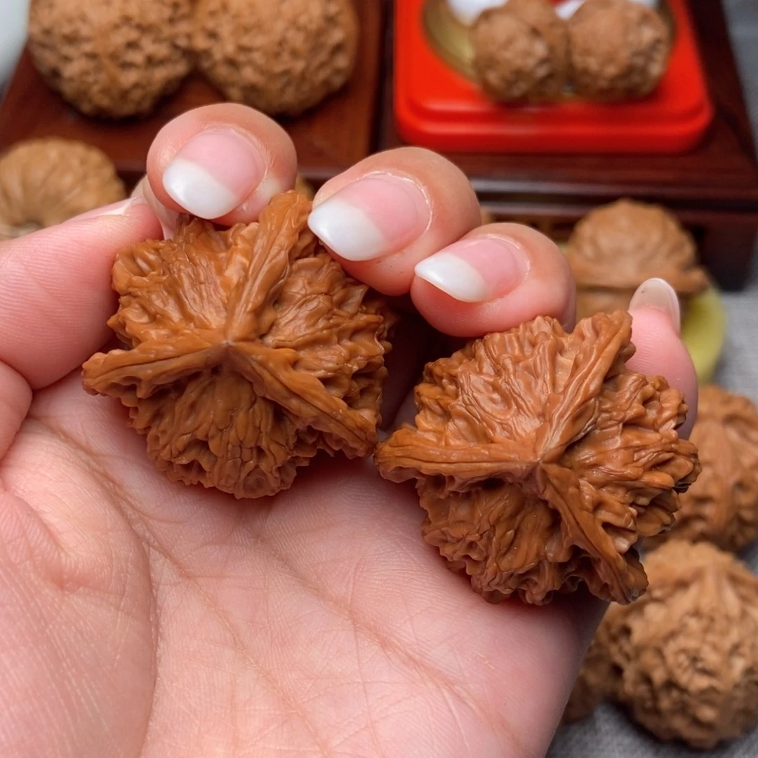 ****r文玩核桃把件三棱39全品