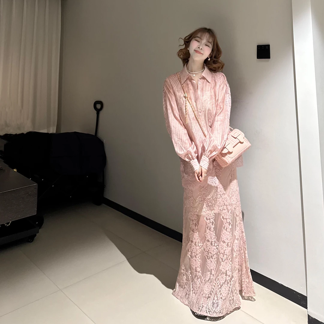 早秋新款法式温柔风设计感蕾丝拼接长袖衬衫刺绣半身裙气质套装女