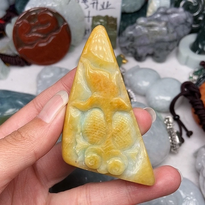 颈饰未镶嵌翡翠翡翠