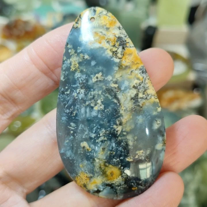 岫玉未镶嵌挂坠款式