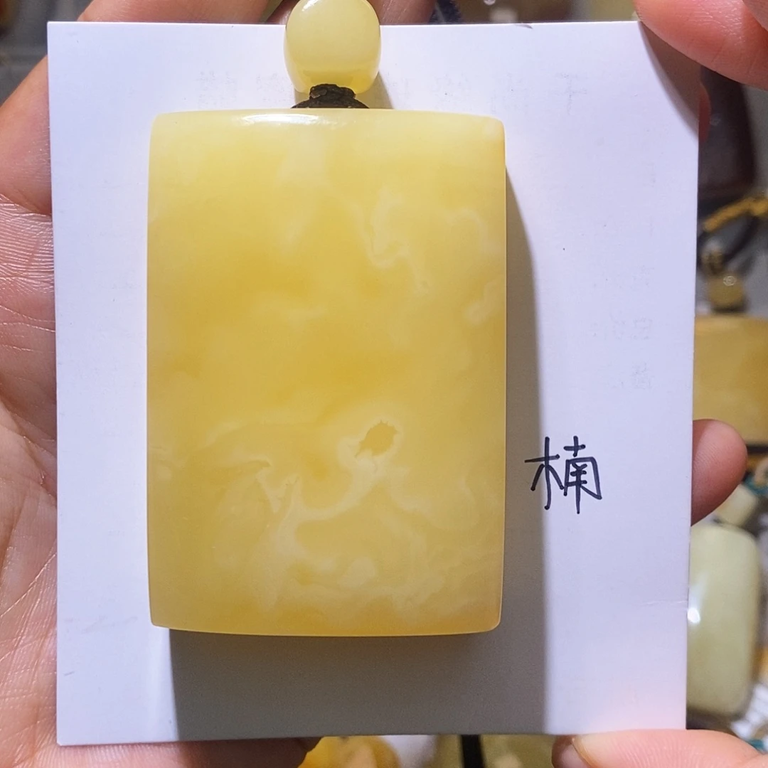 琥珀未镶嵌珠宝奇石磁****哥