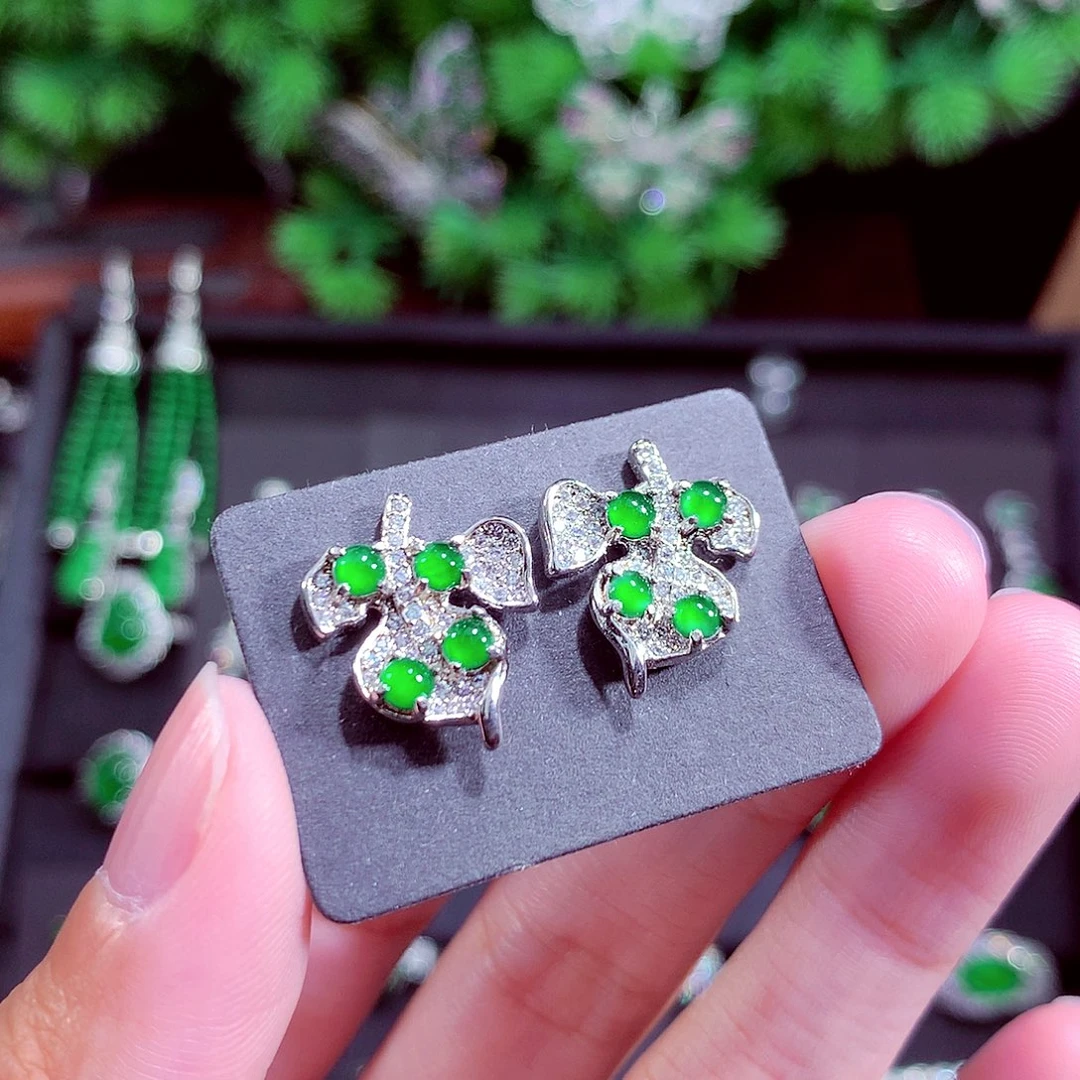 颈饰未镶嵌翡翠天然