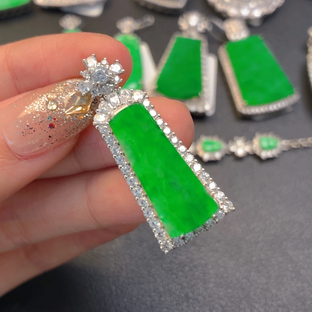 翡翠银S925镶嵌颈饰