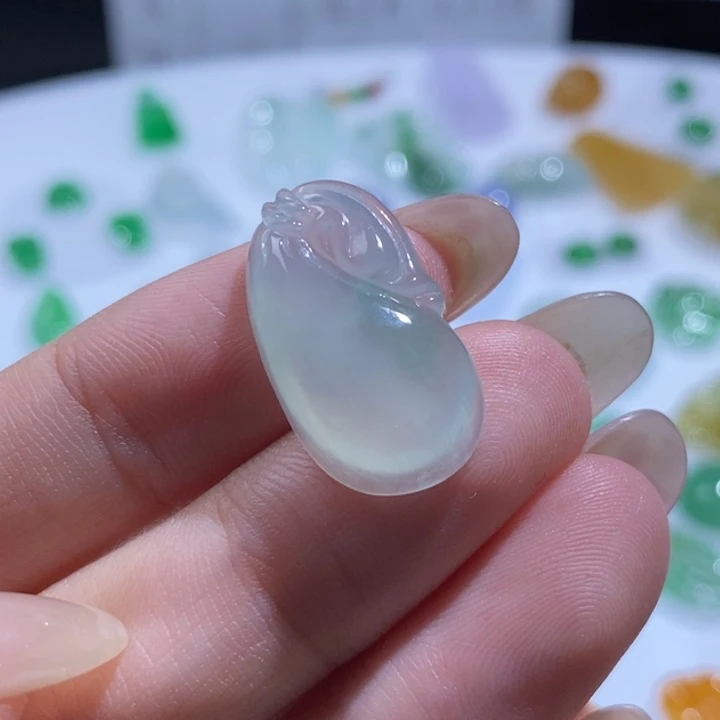 定制翡翠未镶嵌钱袋