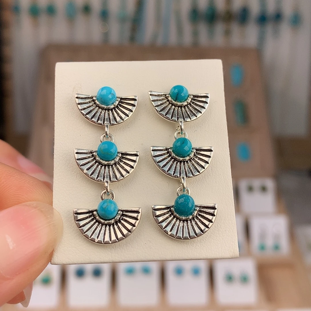 绿松石未镶嵌耳饰