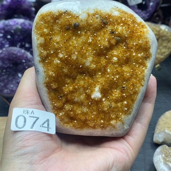 未镶嵌水晶大型摆件（非配饰）