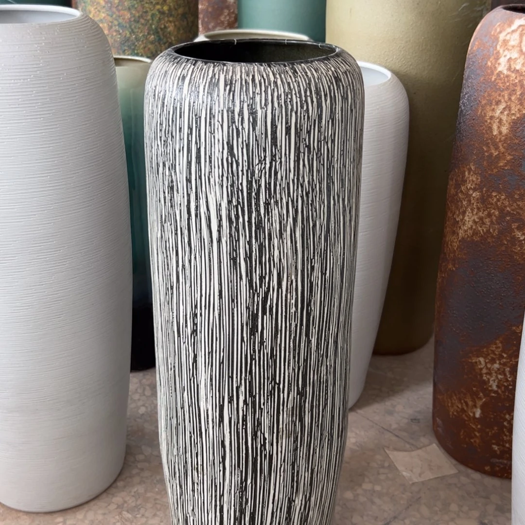 高度60口13无孔瓷器口裂瑕疵