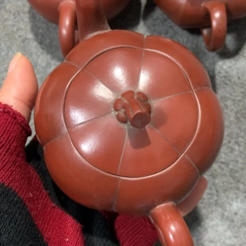 紫砂茶壶陶瓷摆件爱好着摆件