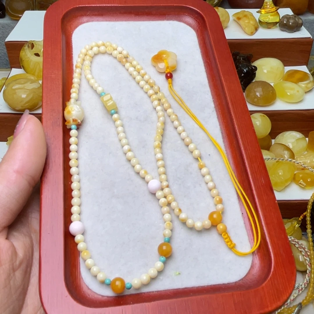 琥珀吊坠(赠链)未镶嵌