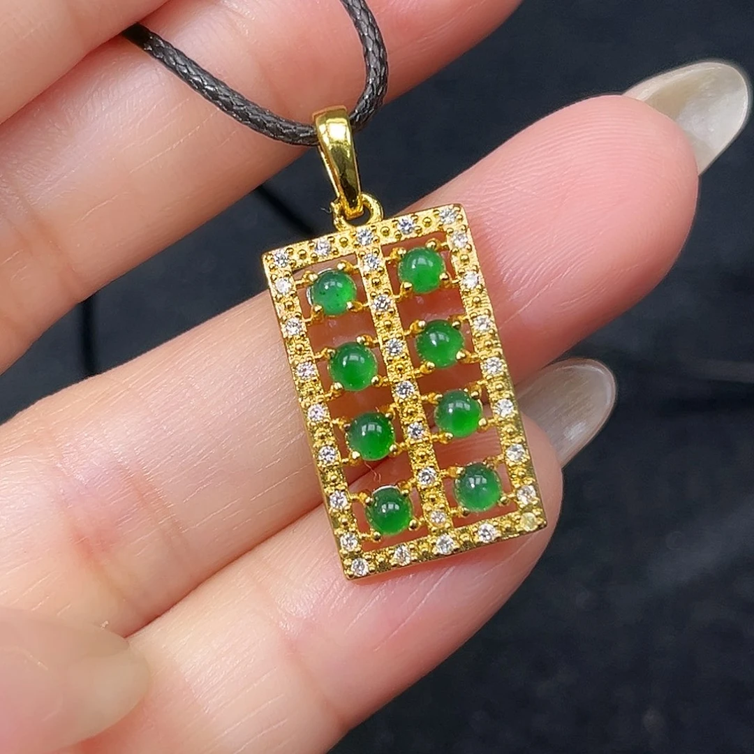 翡翠未镶嵌颈饰赠皮绳