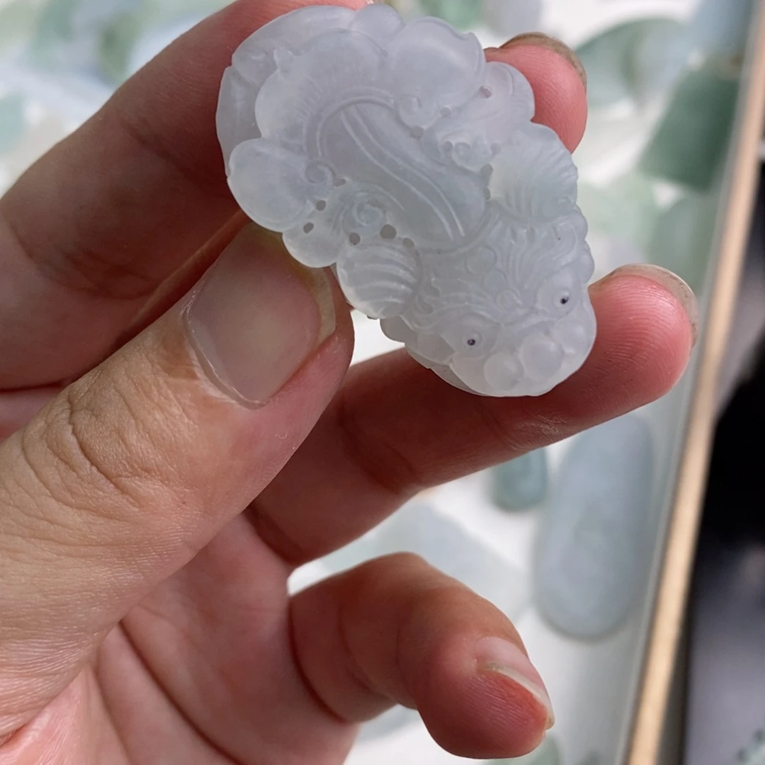 未镶嵌定制翡翠闹***声天然缅甸翡翠吊坠