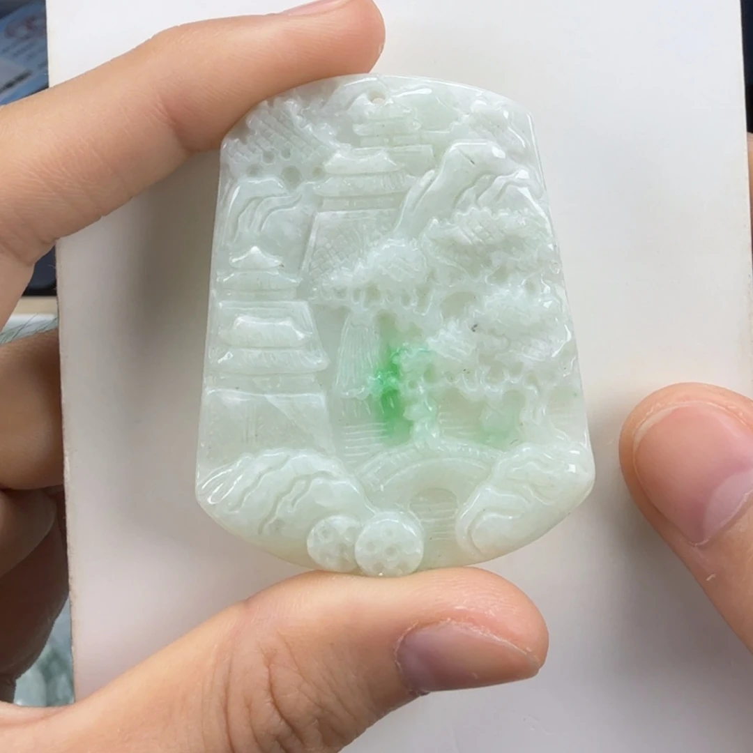 翡翠挂件未镶嵌翡翠
