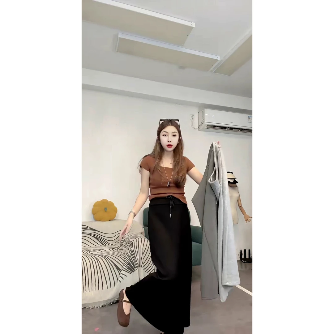 女休闲简约款开叉高腰H型直筒半身裙