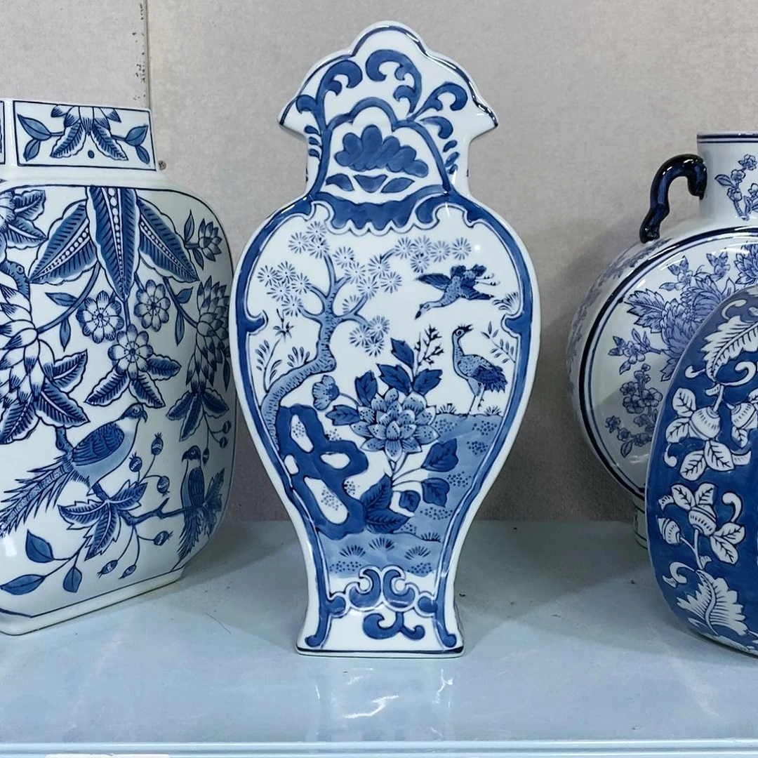【闪购商品】摆件赏瓶瓷器器……………………………………