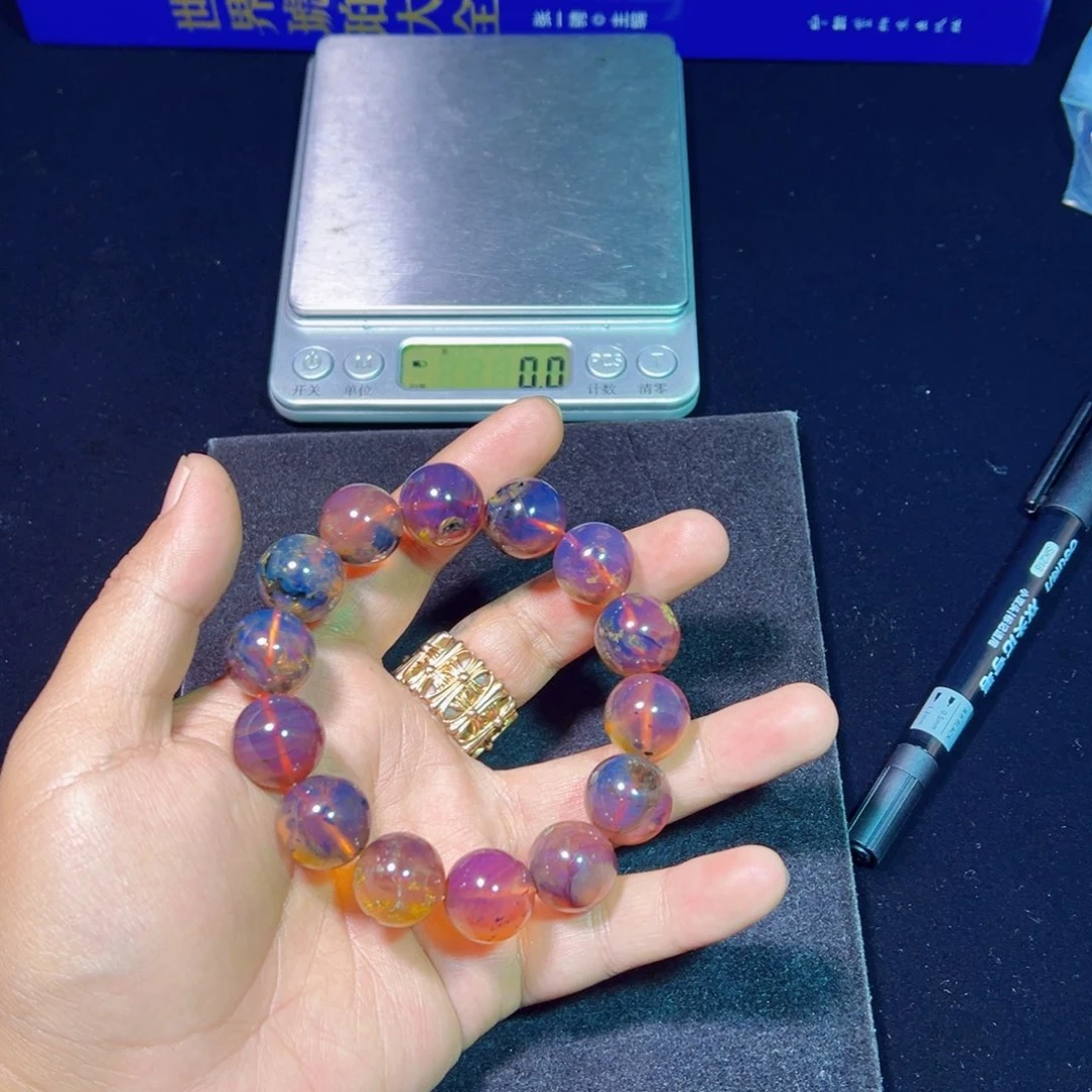 未镶嵌琥珀裸石琥珀