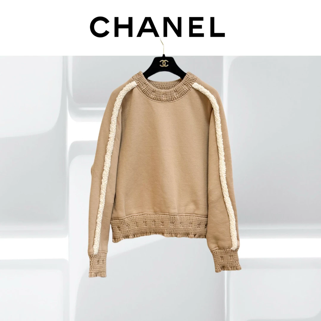 99新 Chanel/香奈儿 38码24K卡其色松紧腰圆领长袖针织上衣，卫衣