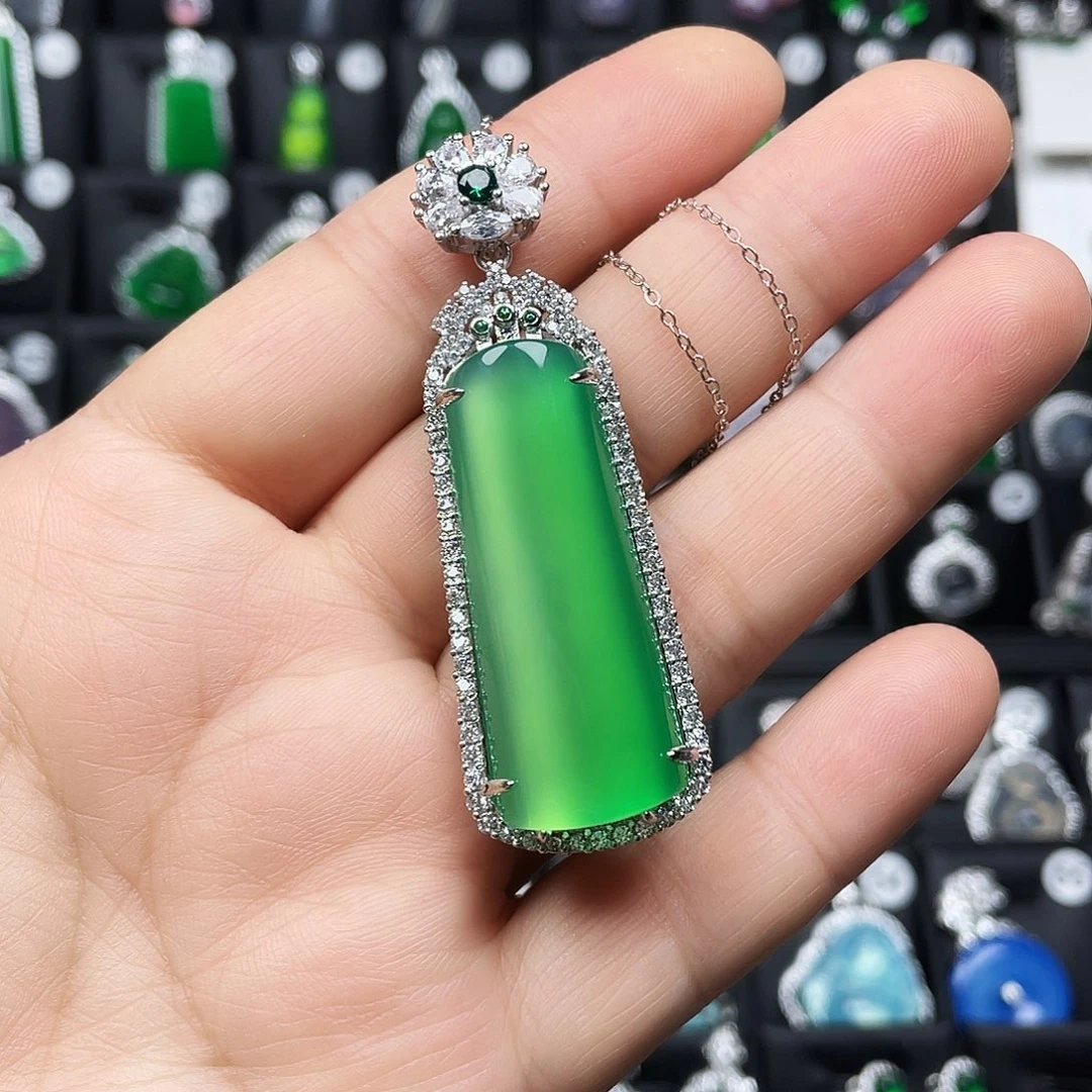 玛瑙/玉髓颈饰合金