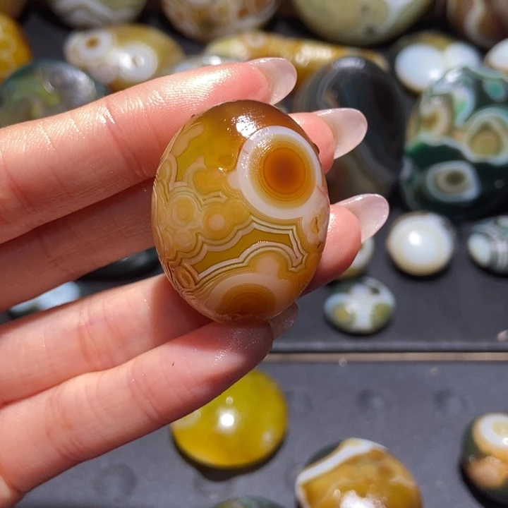 【闪购商品】未镶嵌玛瑙/玉髓珠宝奇石a a