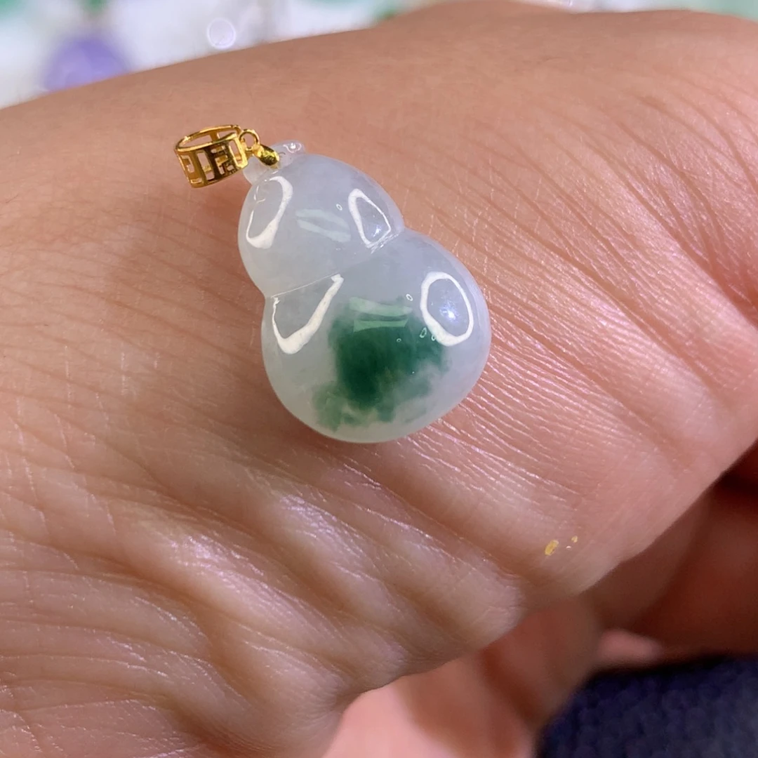 翡翠18K金镶嵌颈饰翡翠