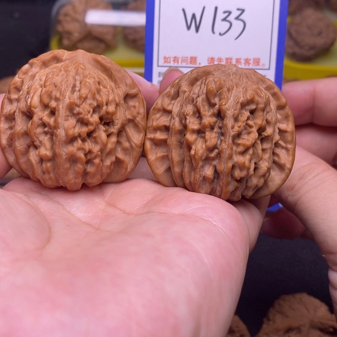 把件桃核44山地楼全品，w133