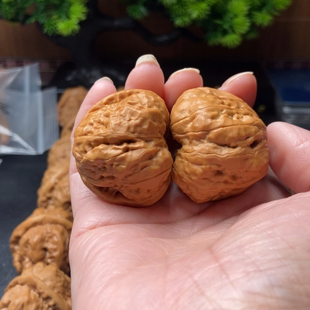 西***师把件文玩核桃蛤蟆头