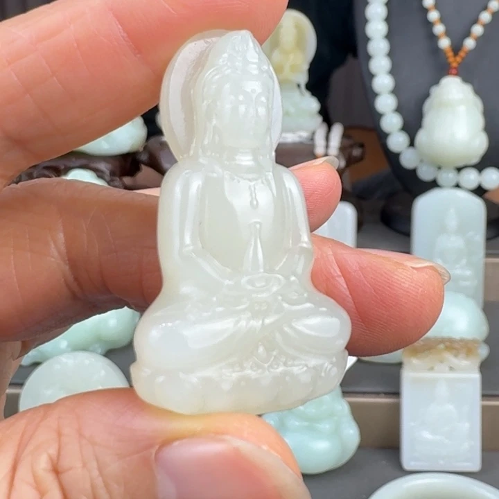 和田玉未镶嵌颈饰