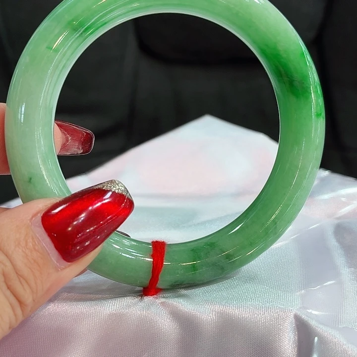 翡翠未镶嵌手镯55圈口