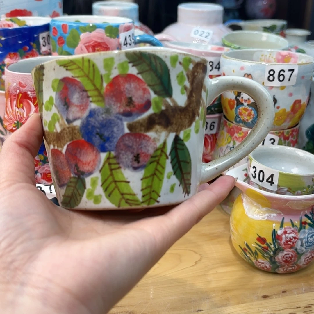 瓷片兔兔盖茨。兔兔好