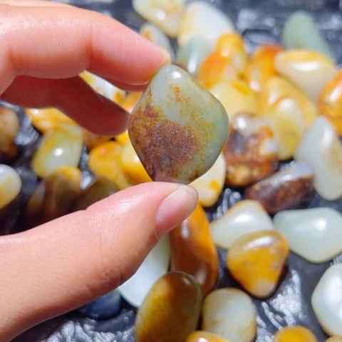 和田玉（子料）未镶嵌颈饰14.2克