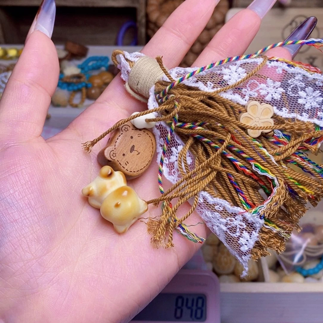 猴头核桃吊坠黄油小熊 线条小熊 焦糖玛奇朵