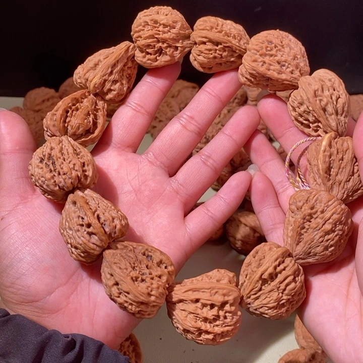 正***行文玩核桃手串…………