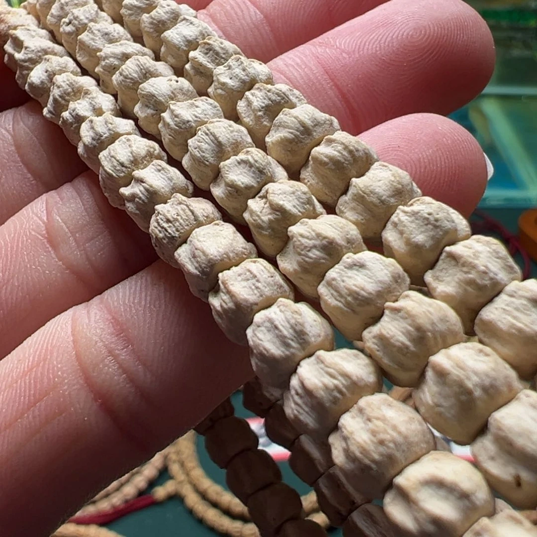 柏香籽/百香籽吊坠A20