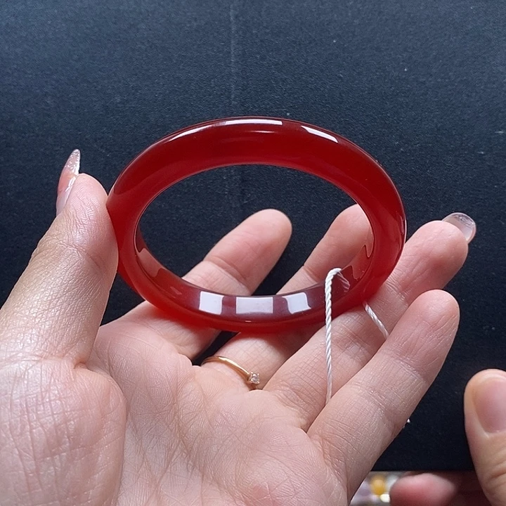 玛瑙/玉髓未镶嵌手镯53.6微包容