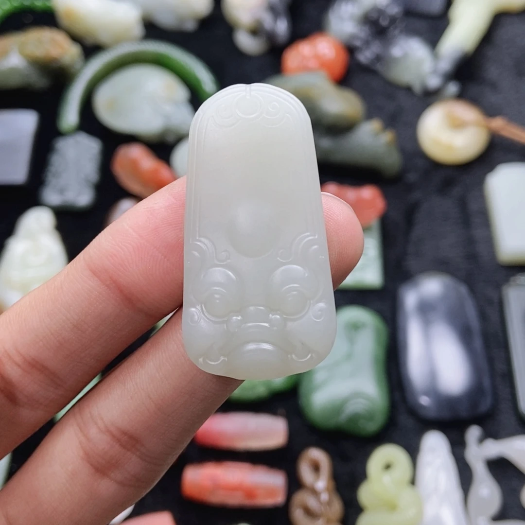 和田玉颈饰未镶嵌三****艺定制