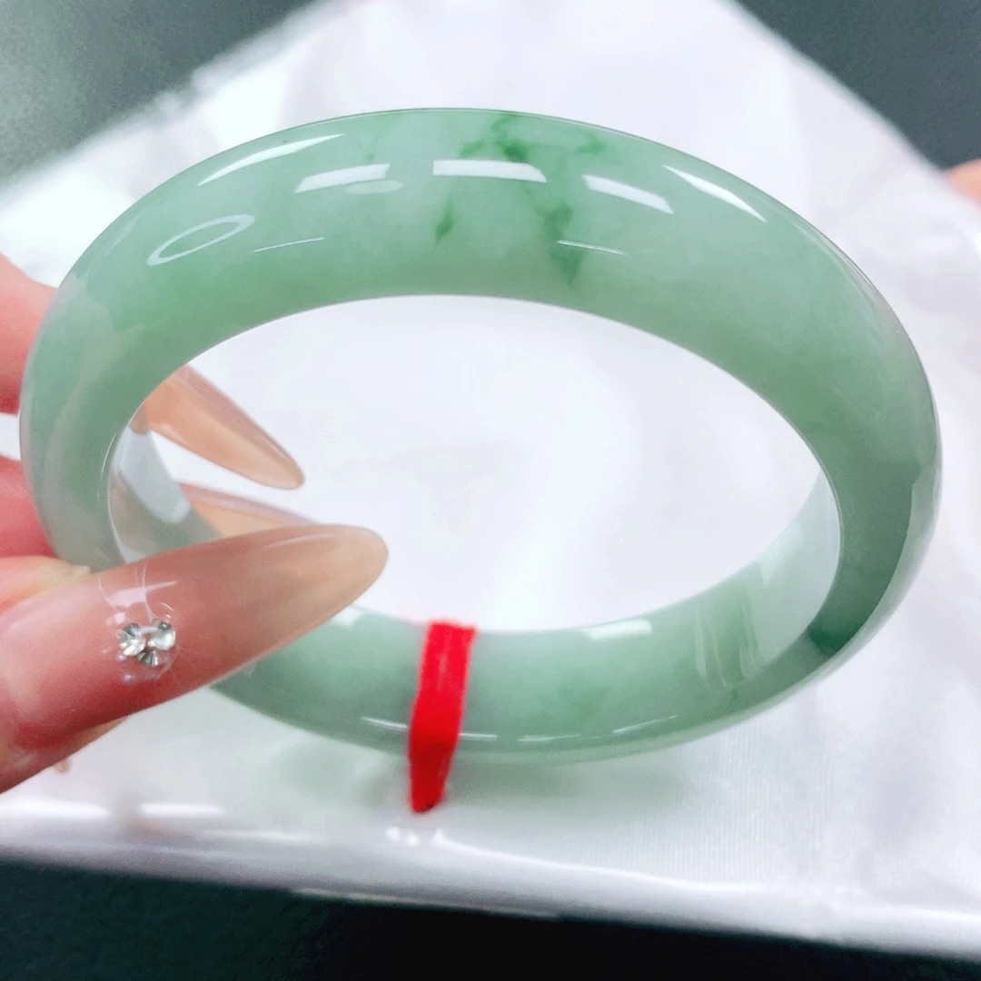 未镶嵌手镯翡翠51。