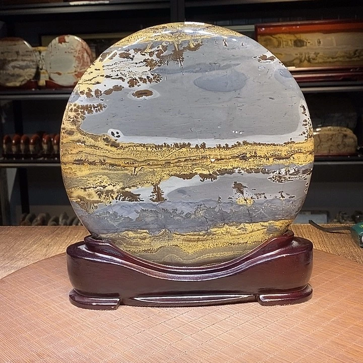 香榧木王*川广西柳州国画石