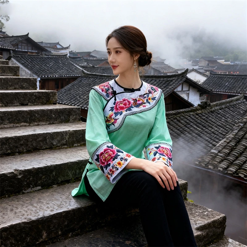 2025春秋款新款传统民族苗族土家族服装女士盘扣圆领爆款长袖上衣