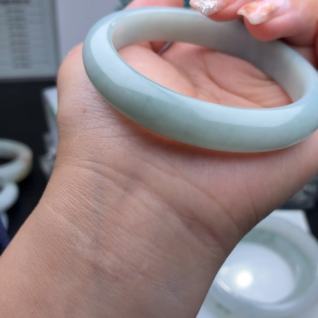 定制翡翠未镶嵌正圈天然翡翠手镯定制